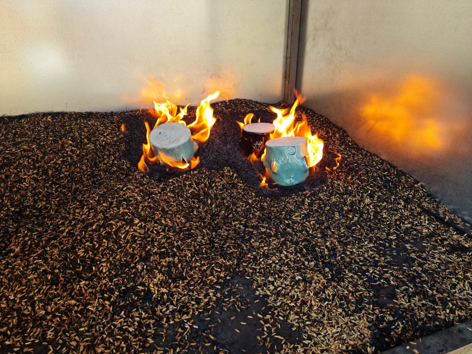 Ceramica Raku sul Lago di Garda: modella il tuo pezzo con Simona.
