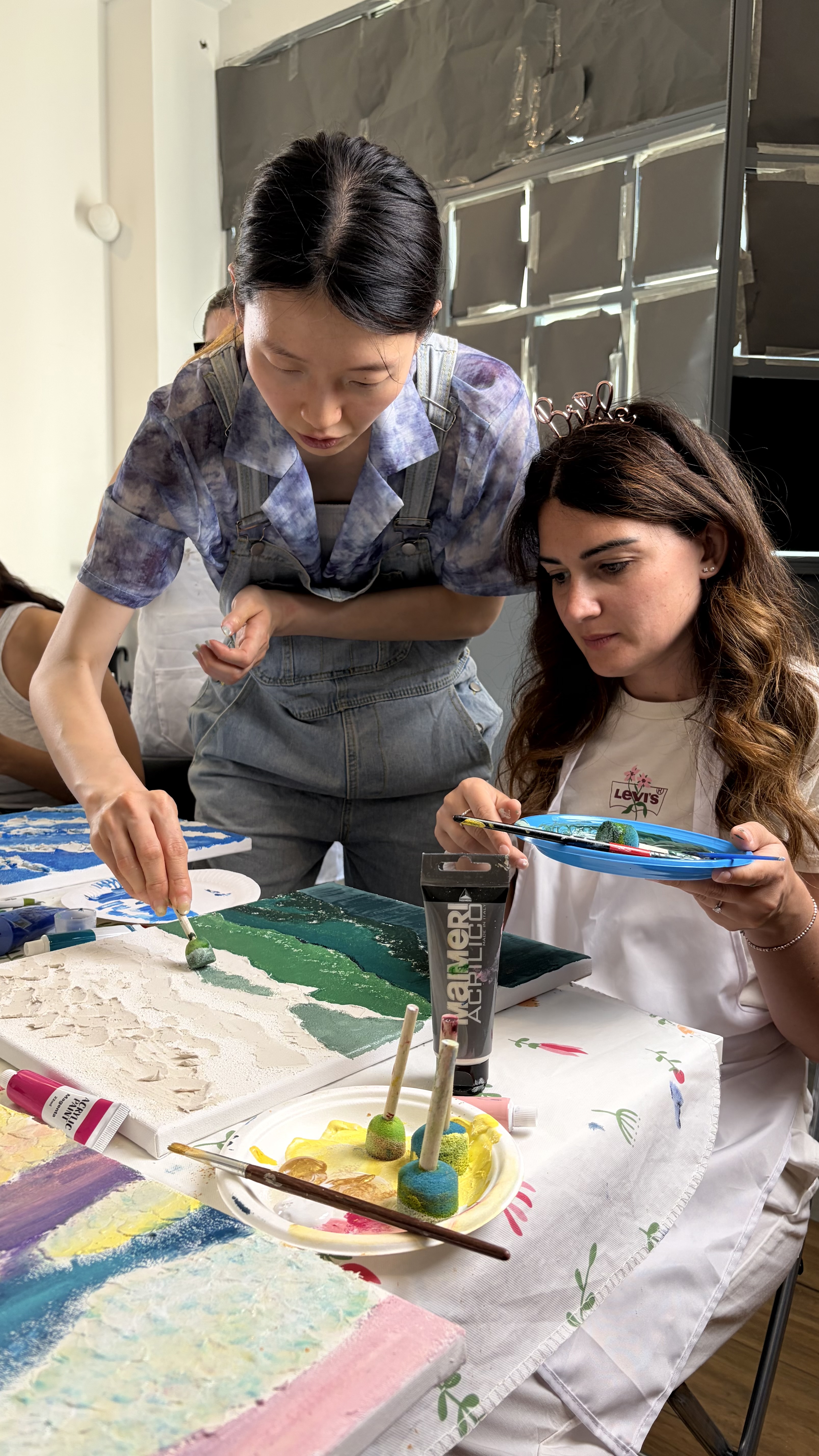 Dipingi un quadro in 3D con TingTing e Ksenia